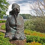 Vancouver waterfront_ilchee statue along the trail