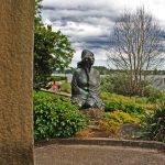 Vancouver waterfront_ilchee statue3