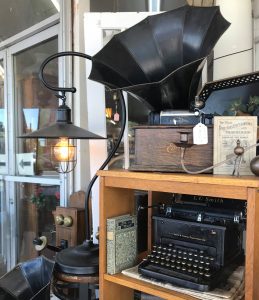 Tri-Cities antique stores