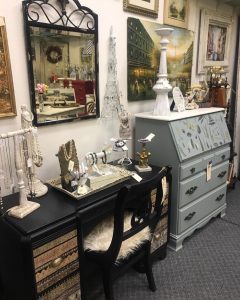 Tri-Cities antique stores